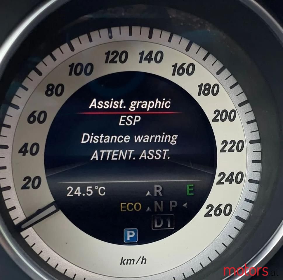 2014' Mercedes-Benz E 220 photo #4