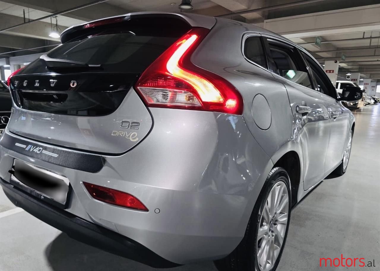 2014' Volvo V40 photo #3