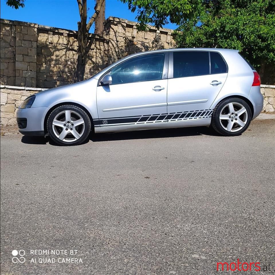 2008' Volkswagen Golf photo #2