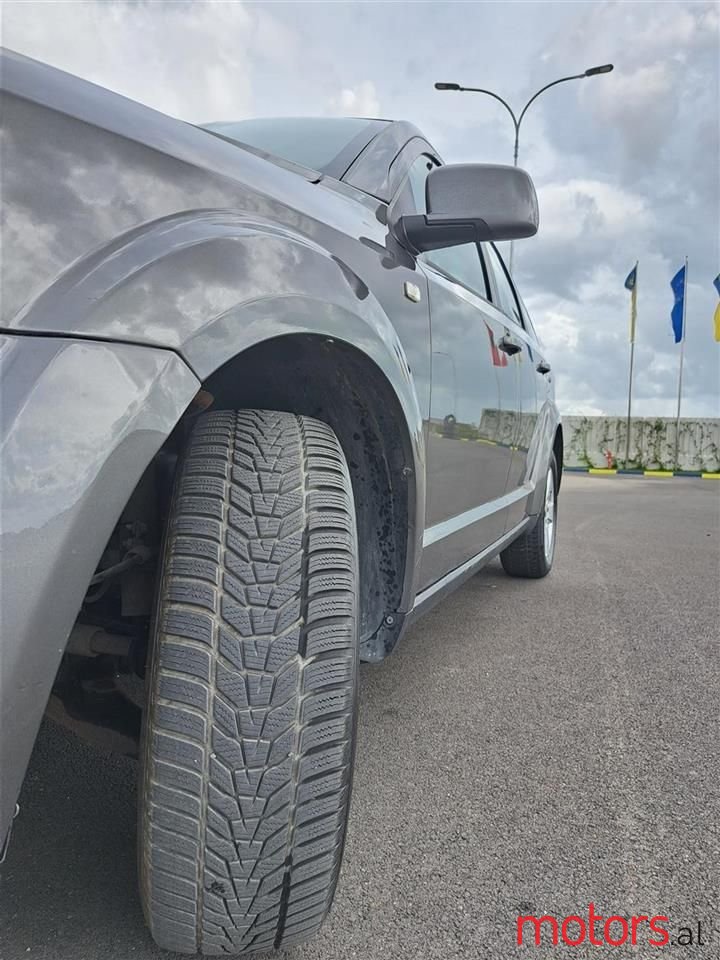 2012' Fiat Freemont photo #3