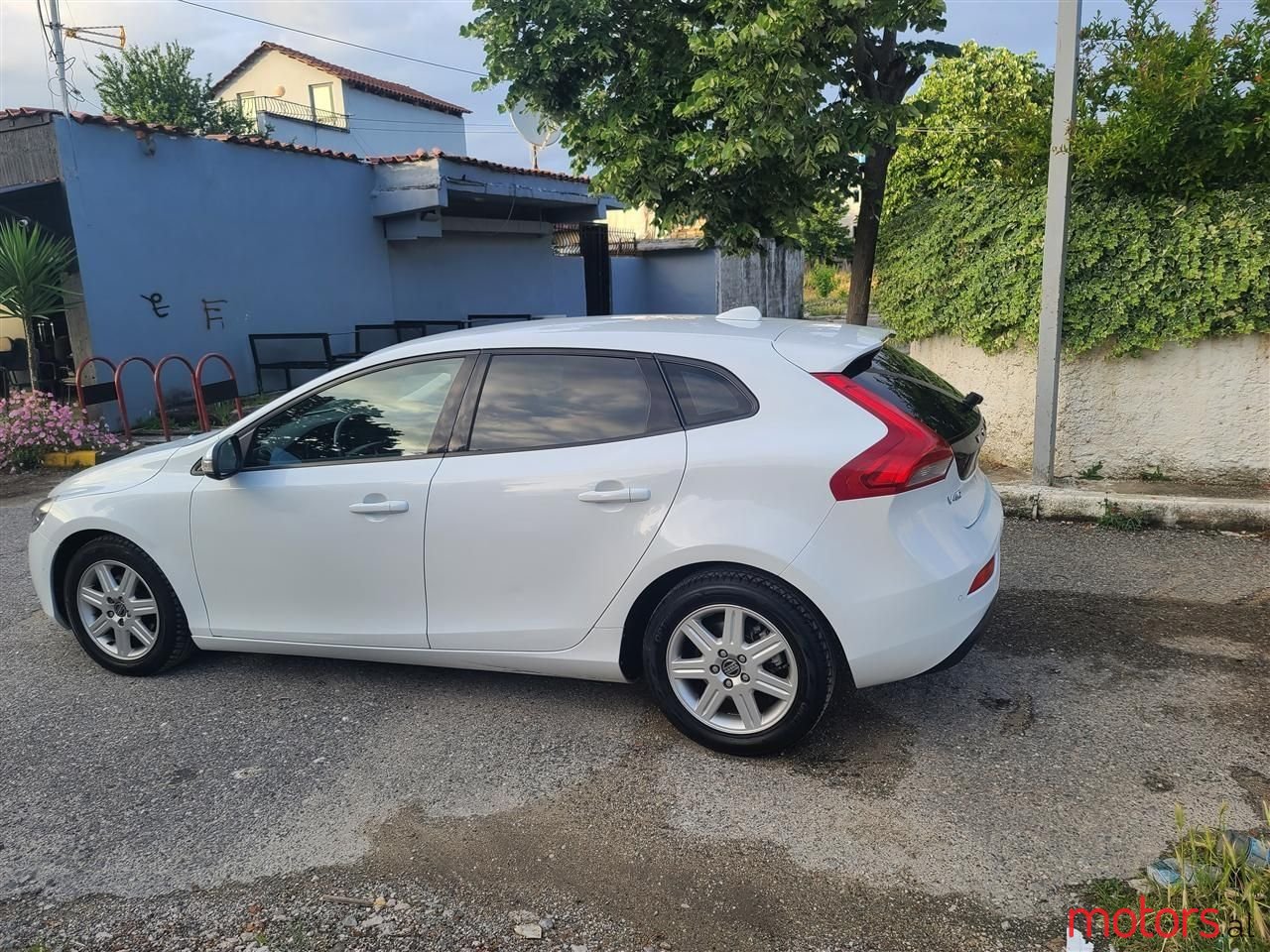 2012' Volvo V40 photo #5