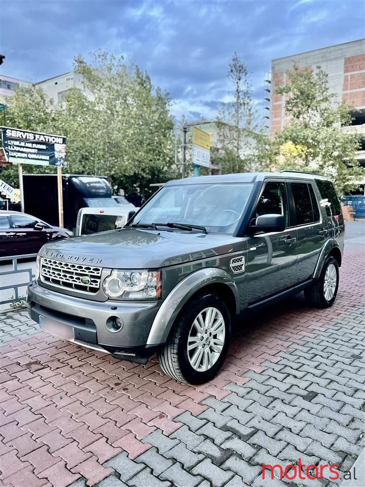 2010' Land Rover Discovery photo #3