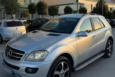 2007' Mercedes-Benz ML 320
