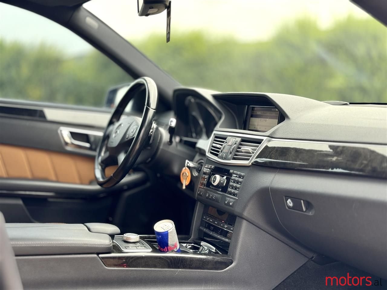 2011' Mercedes-Benz E 55 AMG photo #4