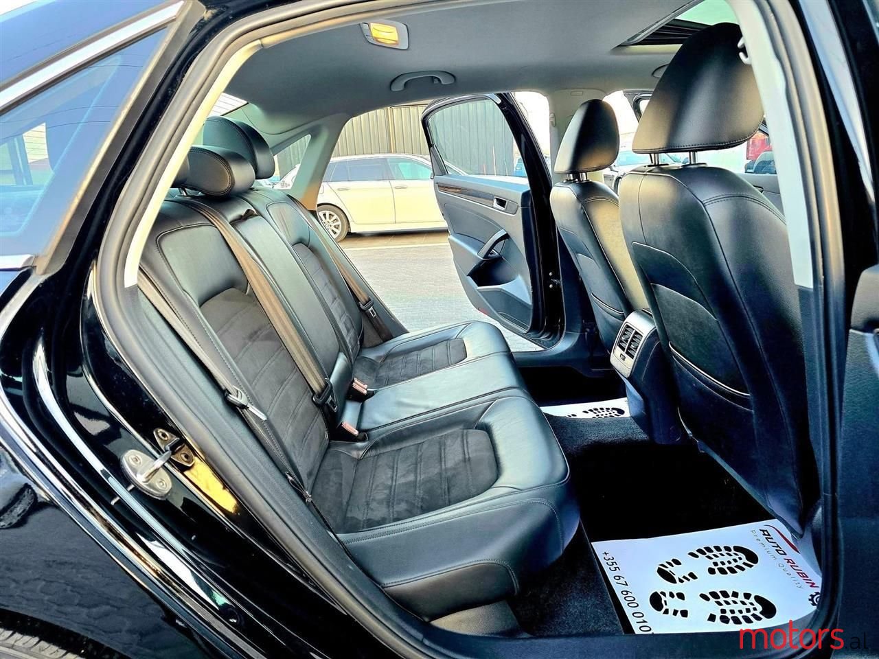 2015' Volkswagen Passat photo #1