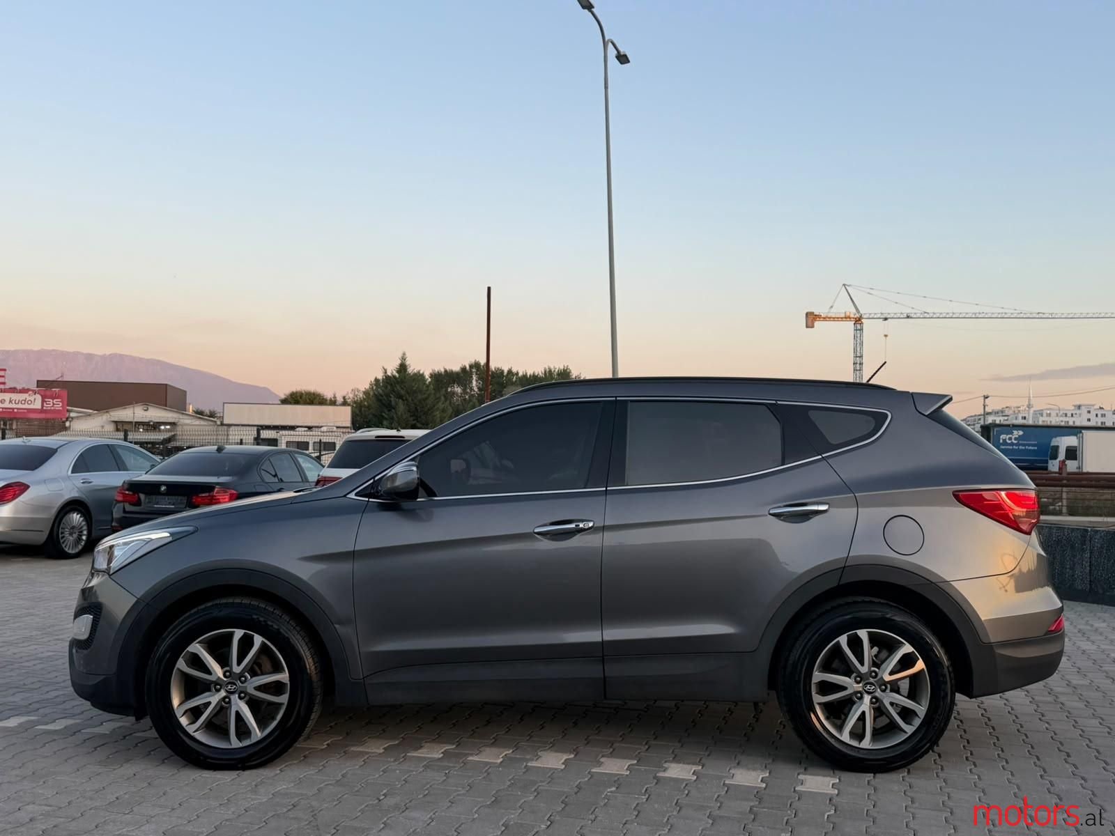2013' Hyundai Santa Fe photo #6