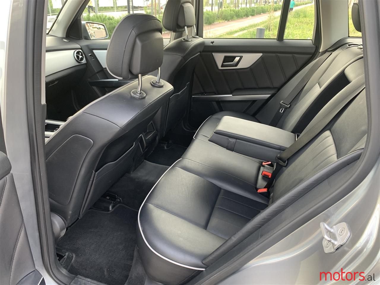 2015' Mercedes-Benz GLK 220 photo #5