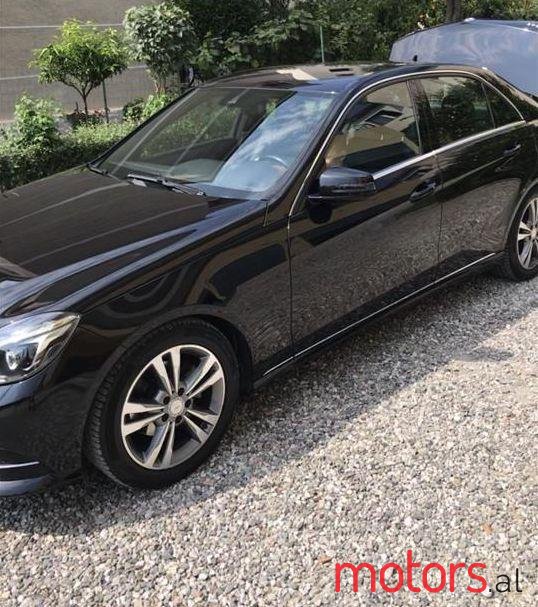 2015' Mercedes-Benz E 220 photo #1