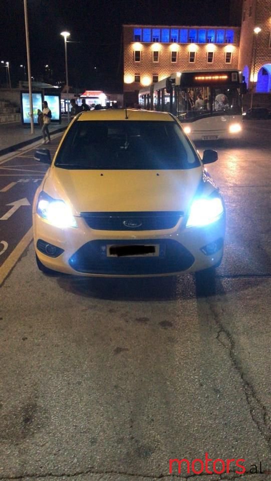 2010' Ford Focus photo #5