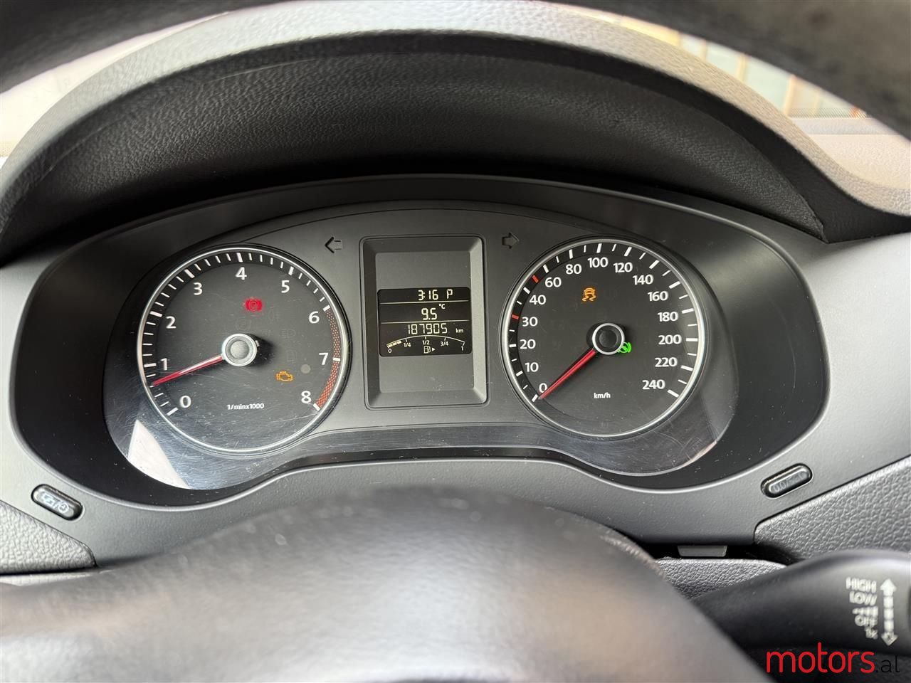 2012' Volkswagen Passat photo #6