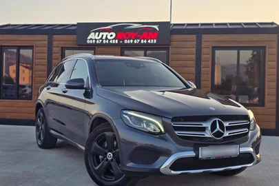2016' Mercedes-Benz GLC 220