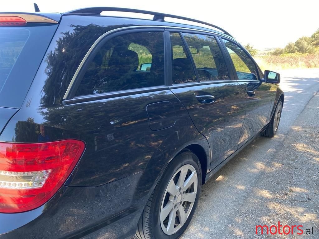 2014' Mercedes-Benz C 180 photo #5