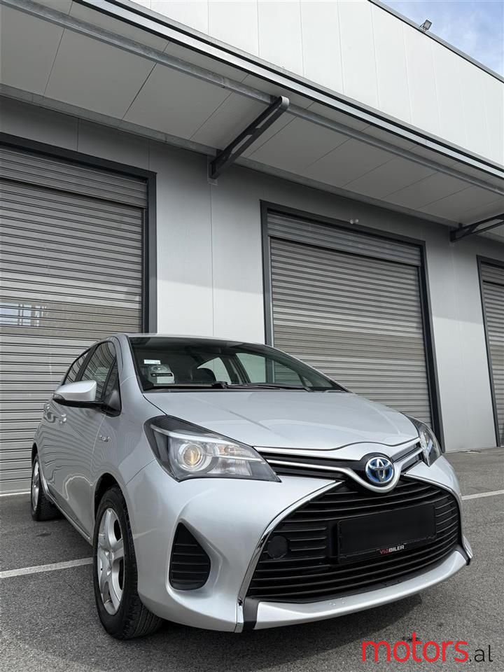 2015' Toyota Yaris photo #4