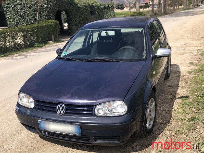 2001' Volkswagen Golf photo #1