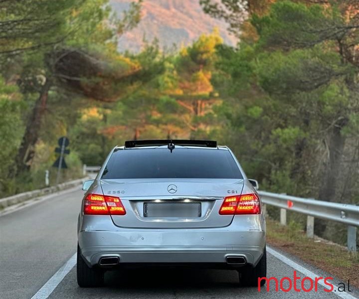 2012' Mercedes-Benz E 350 photo #4