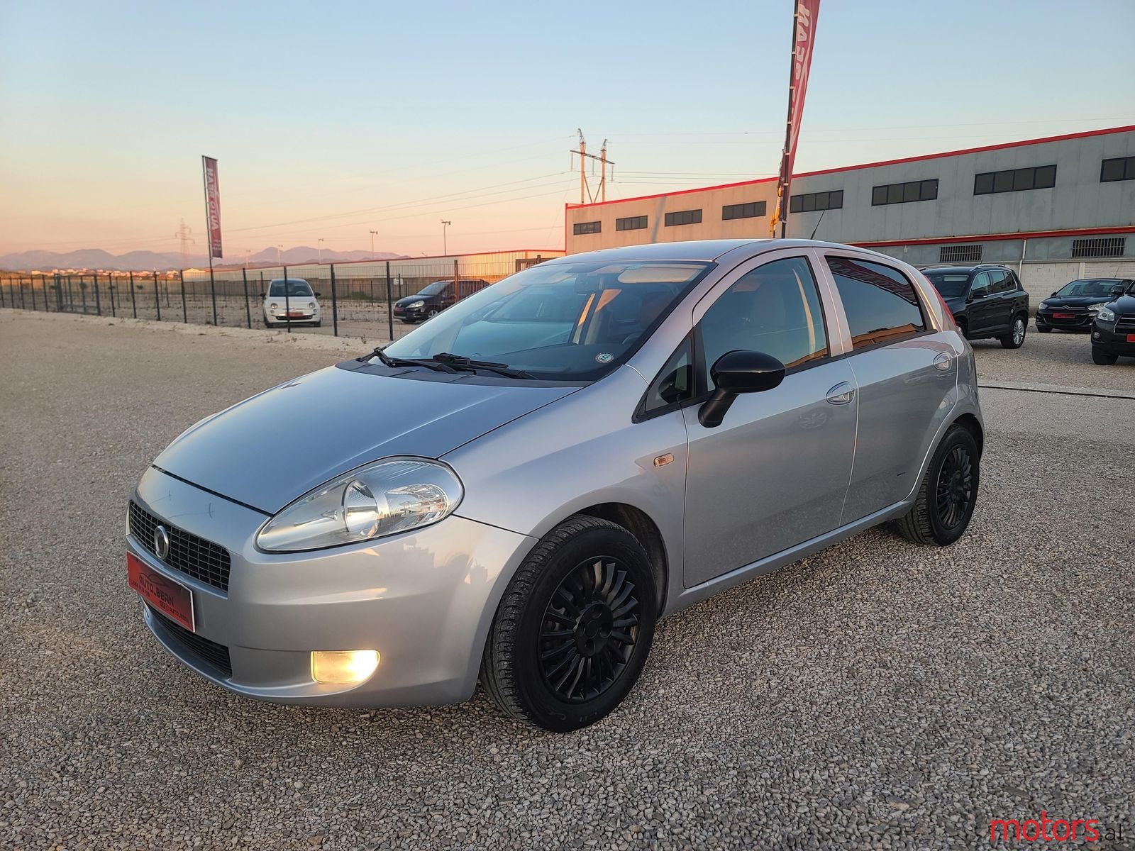 2009' Fiat Grande Punto photo #2