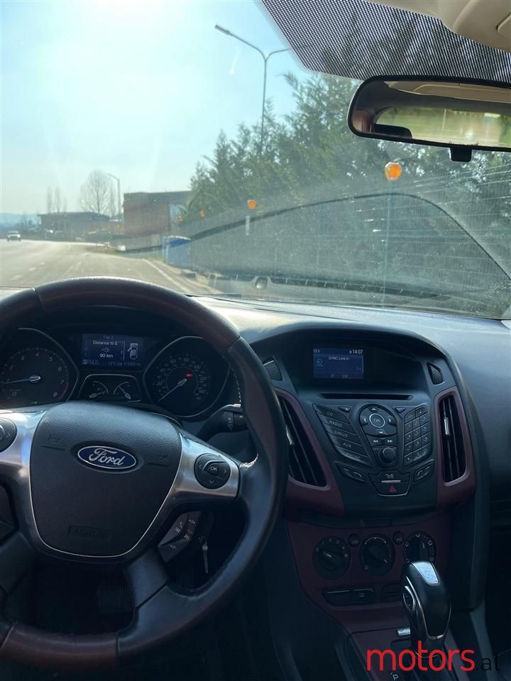 2013' Ford Focus photo #6