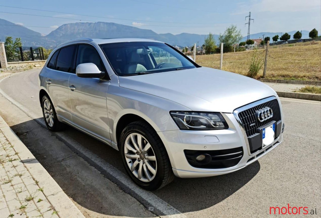 2010' Audi Q5 photo #1