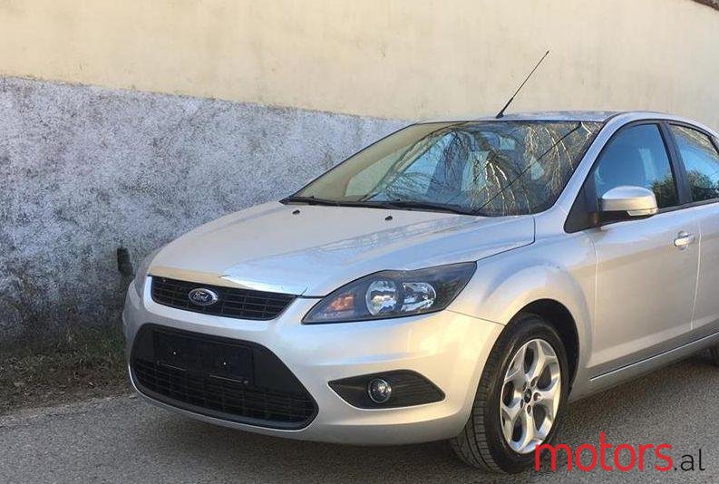 2010' Ford Focus photo #1