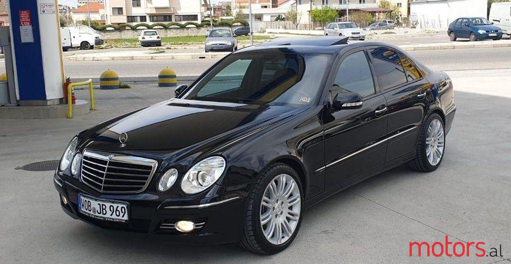 2007' Mercedes-Benz E 320 photo #1