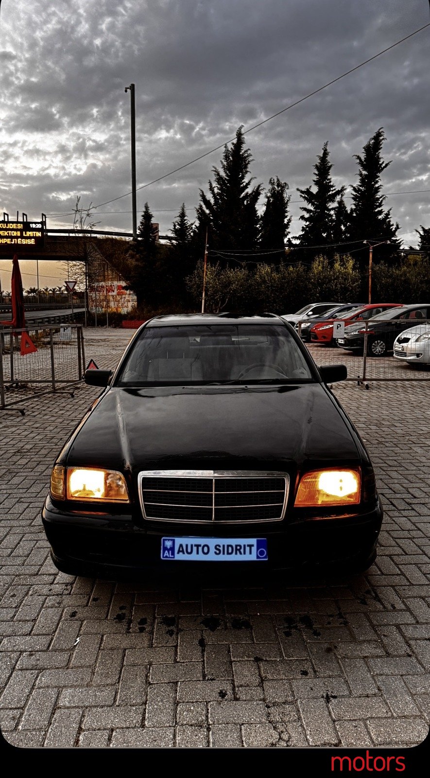 1999' Mercedes-Benz 220 photo #2