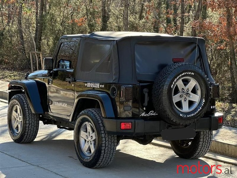 2010' Jeep Wrangler photo #2