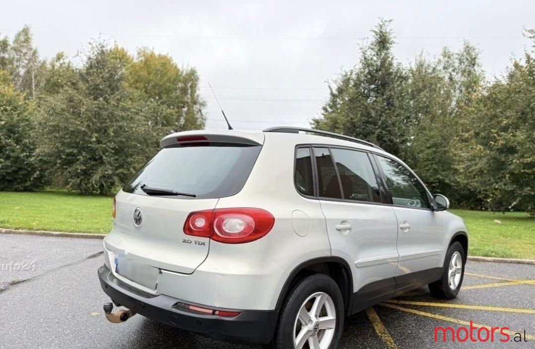 2008' Volkswagen Tiguan photo #5