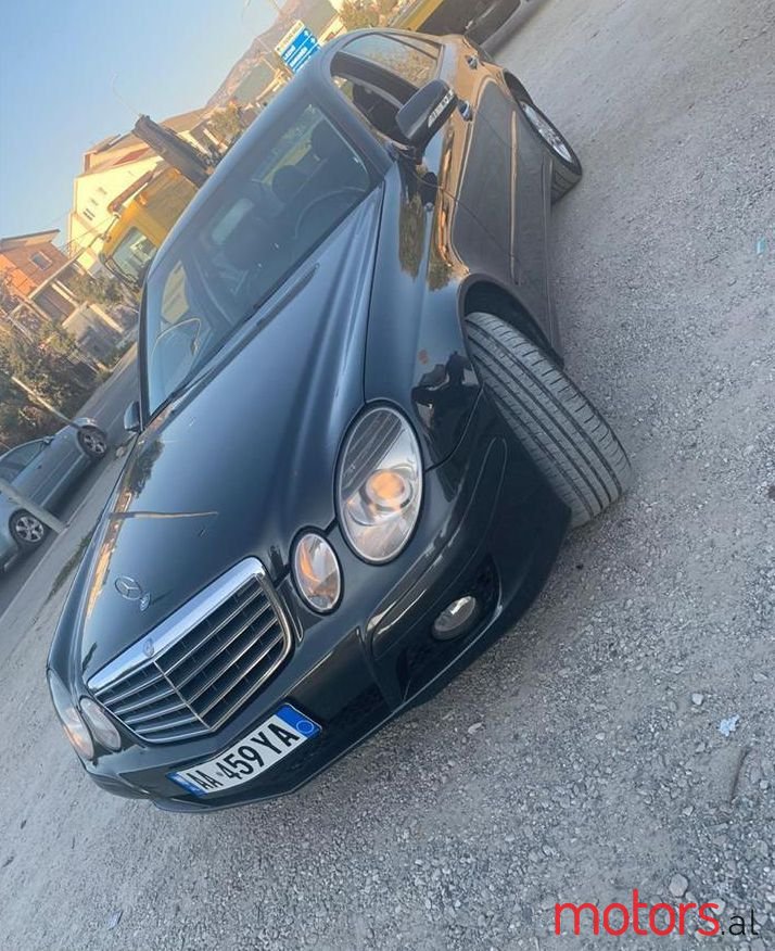 2009' Mercedes-Benz 200 photo #1