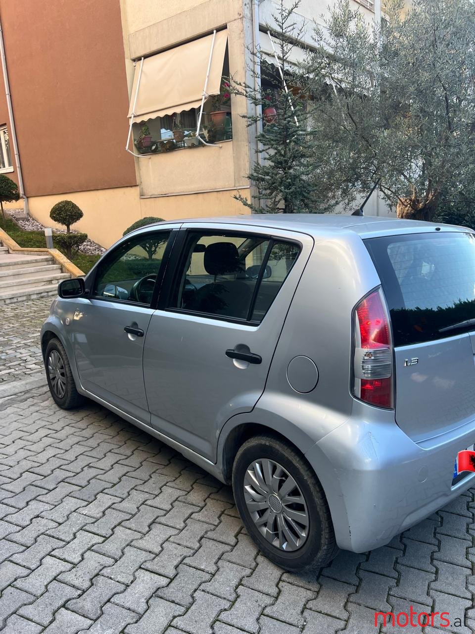 2006' Daihatsu Sirion photo #1