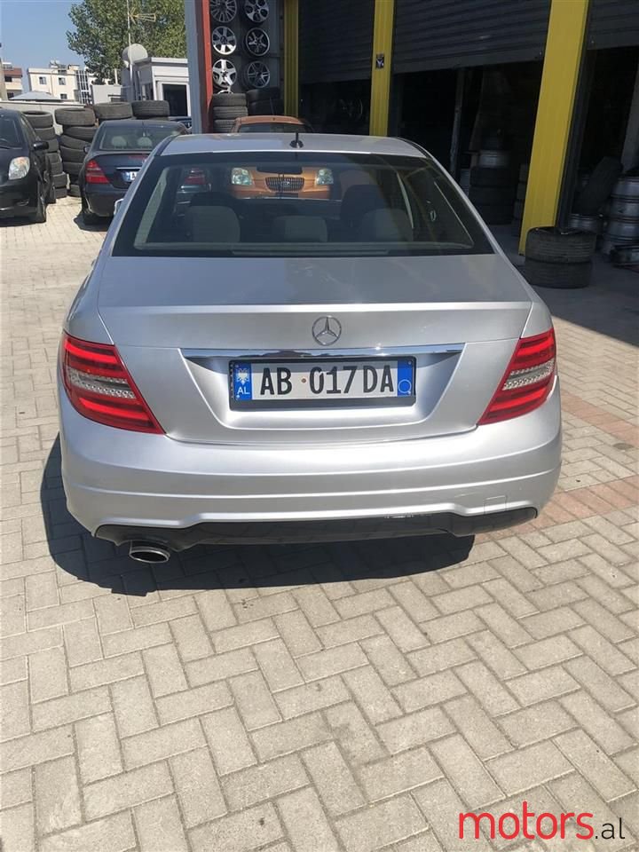 2011' Mercedes-Benz C 220 photo #4