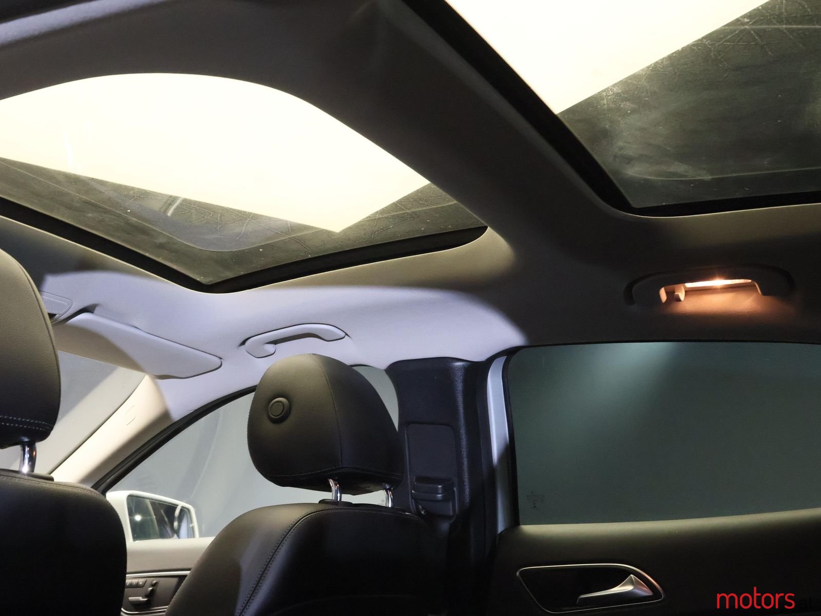 2015' Mercedes-Benz GLA 200 photo #5