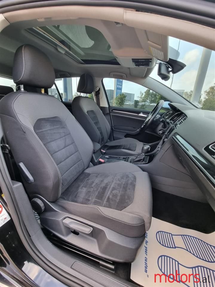 2014' Volkswagen Golf photo #2