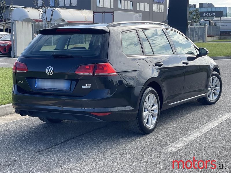 2014' Volkswagen Golf photo #2