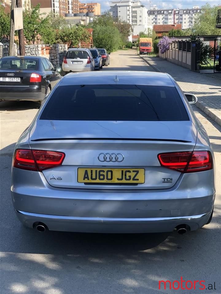 2010' Audi A8 photo #2