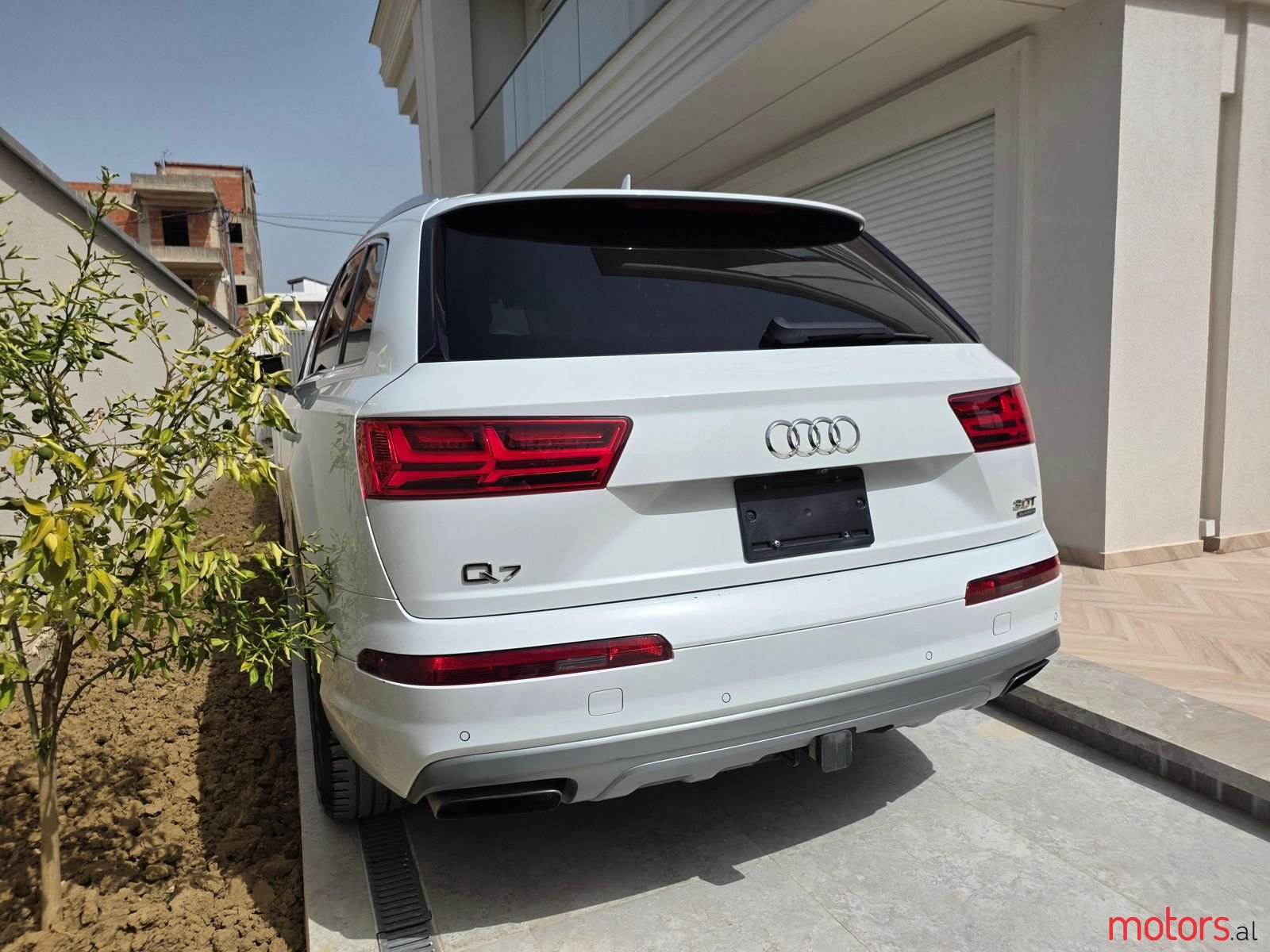 2017' Audi Q7 photo #6