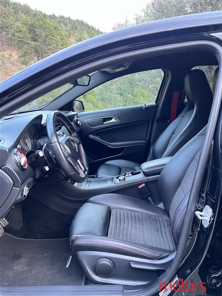 2014' Mercedes-Benz A 250 photo #4