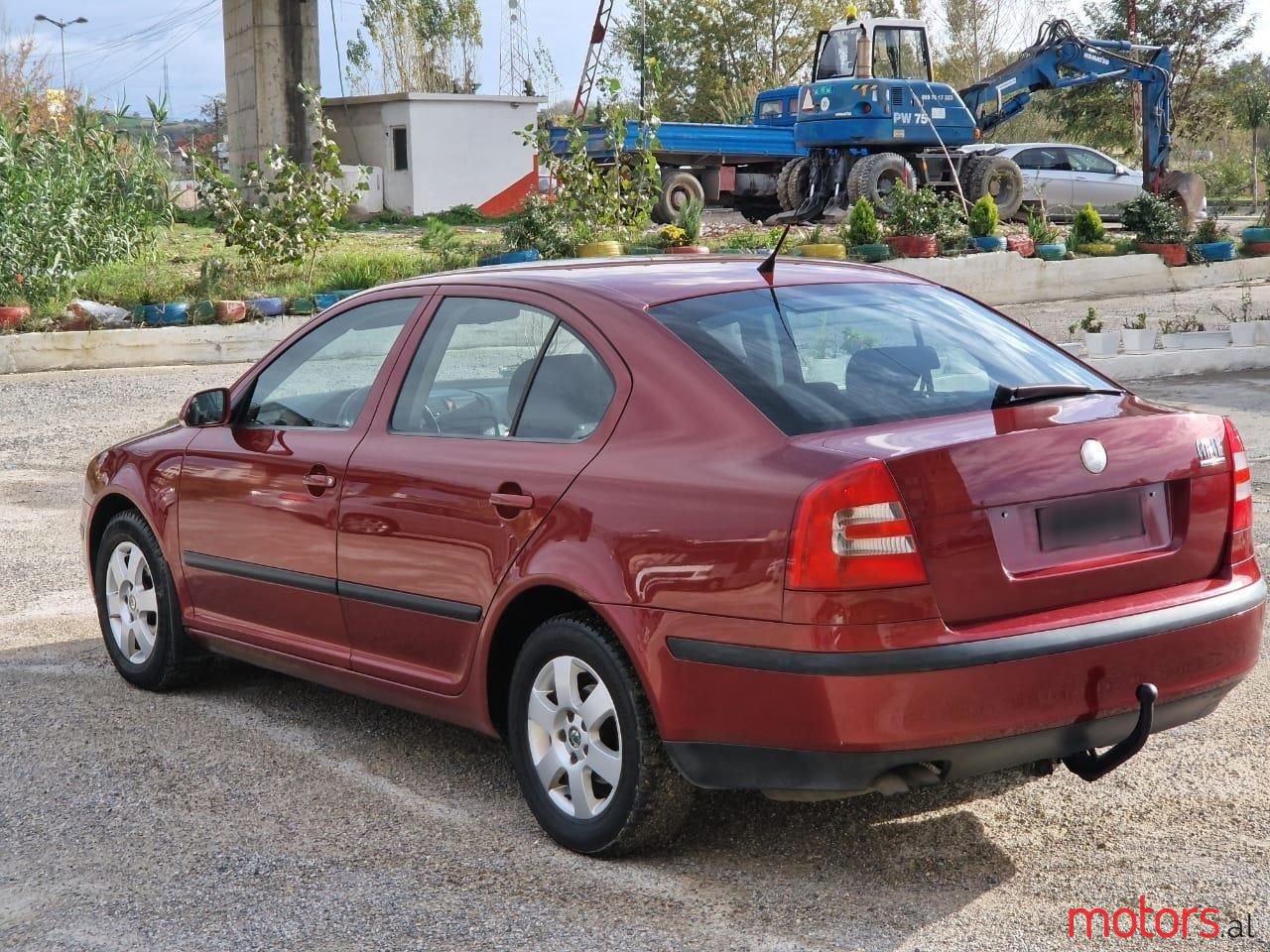 2005' Skoda Octavia photo #2