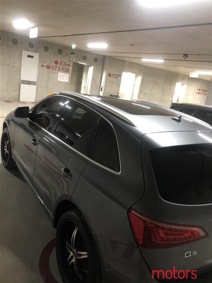 2012' Audi Q5 photo #5