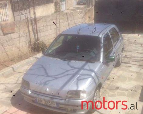 1994' Renault Clio photo #1
