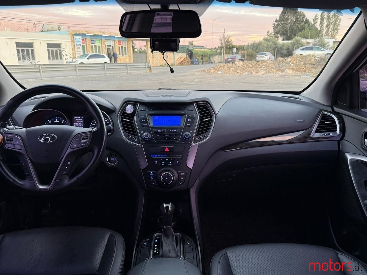 2013' Hyundai Santa Fe photo #5