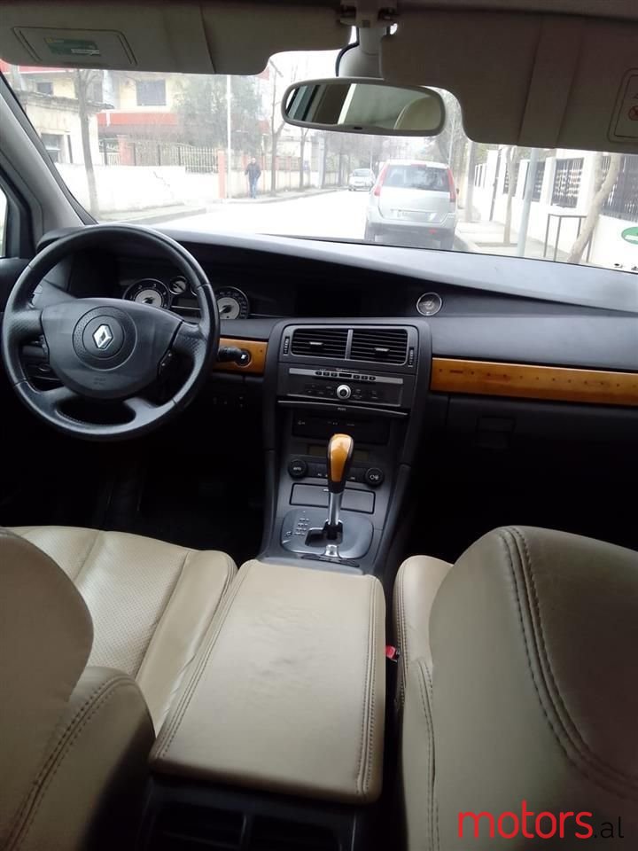 2008' Renault Vel Satis photo #4