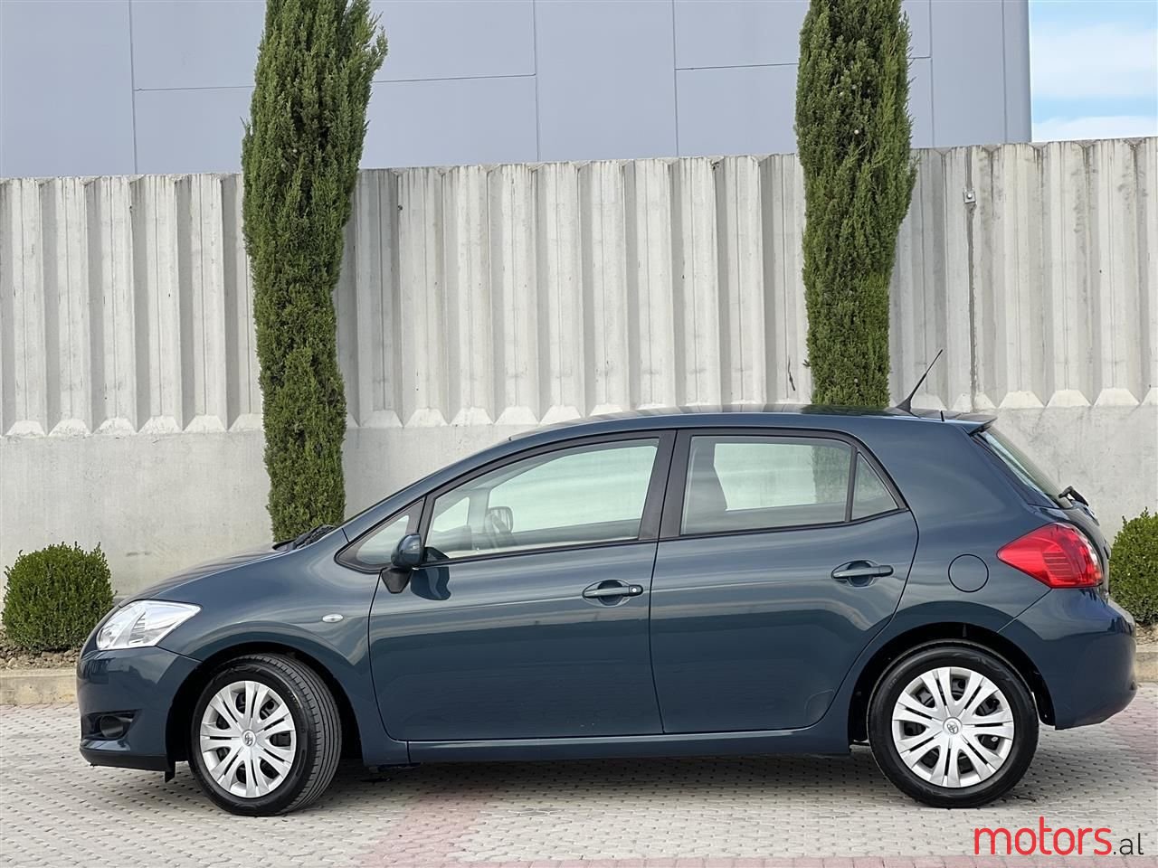 2008' Toyota Auris photo #4