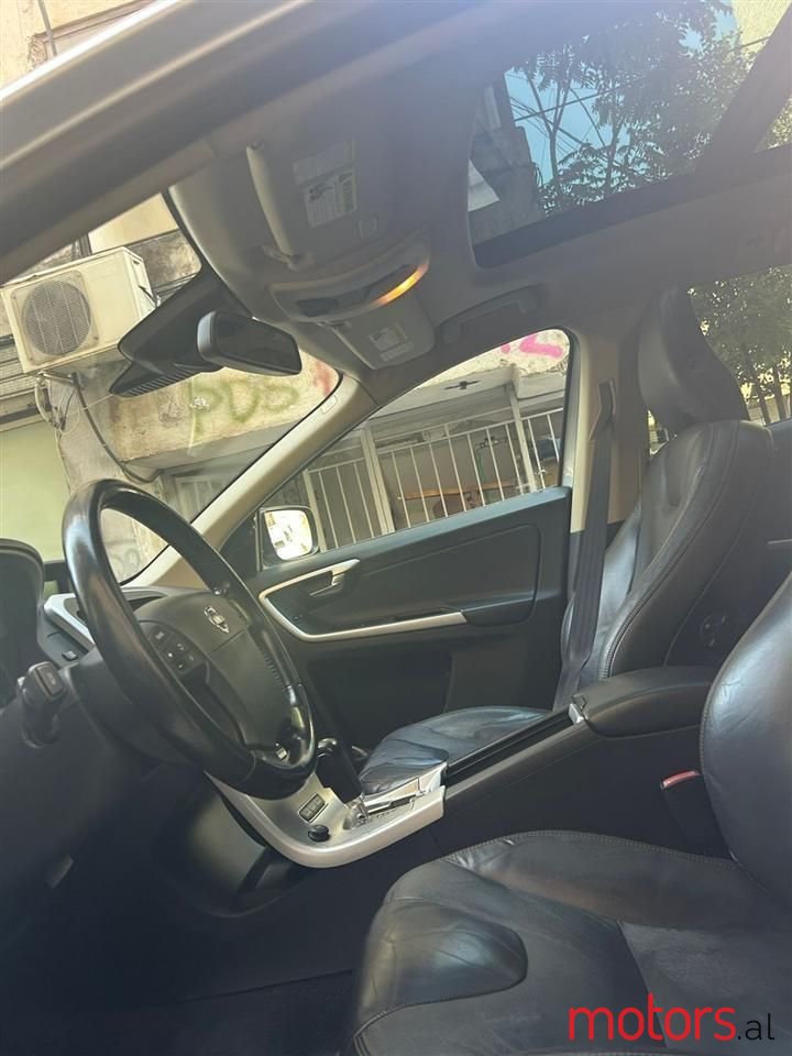 2010' Volvo Xc 60 photo #5