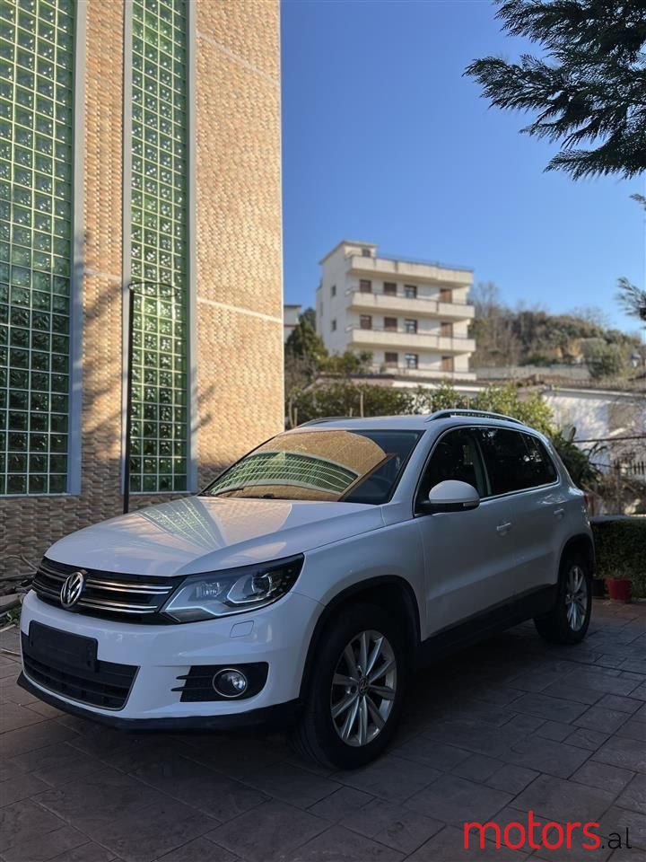 2013' Volkswagen Tiguan photo #1