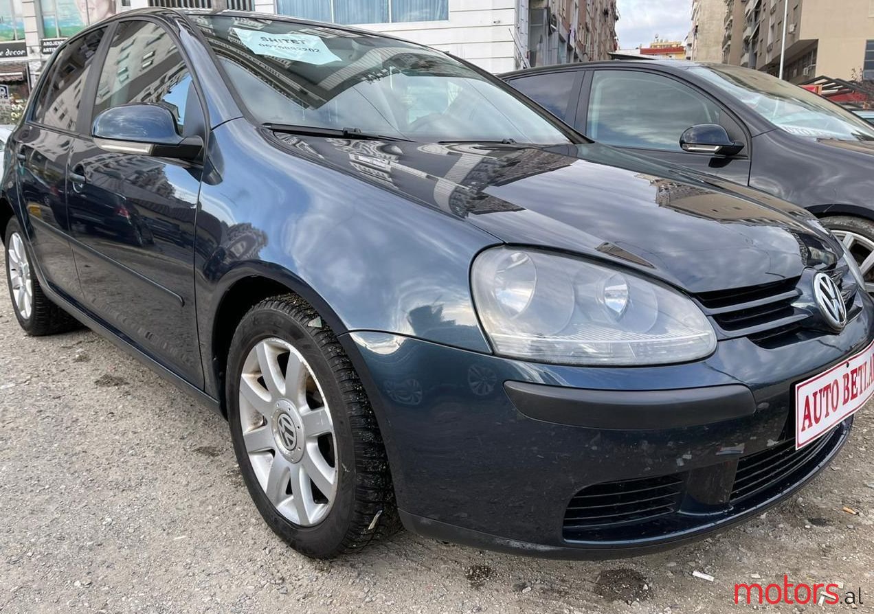 2005' Volkswagen Golf photo #1