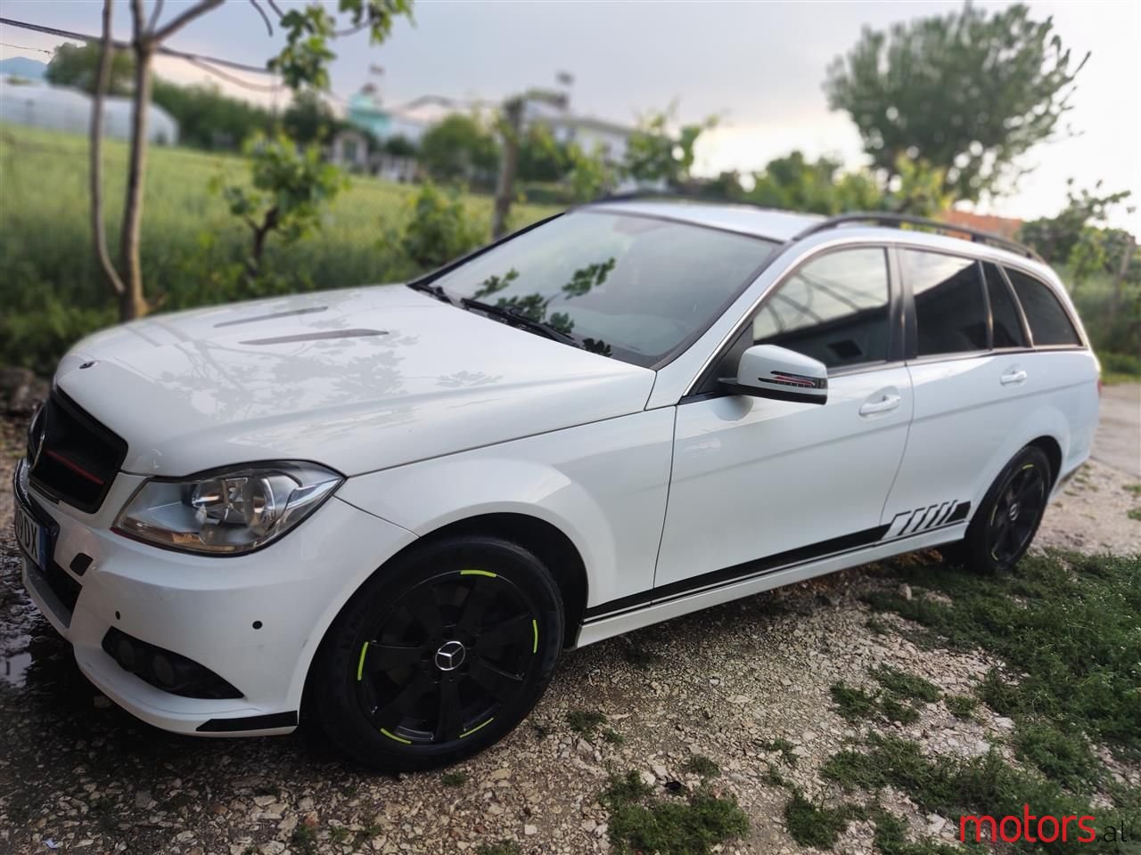 2012' Mercedes-Benz C 180 photo #3