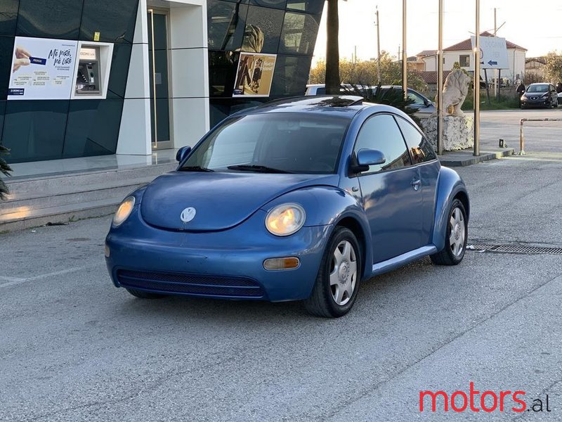 2001' Volkswagen Beetle photo #1
