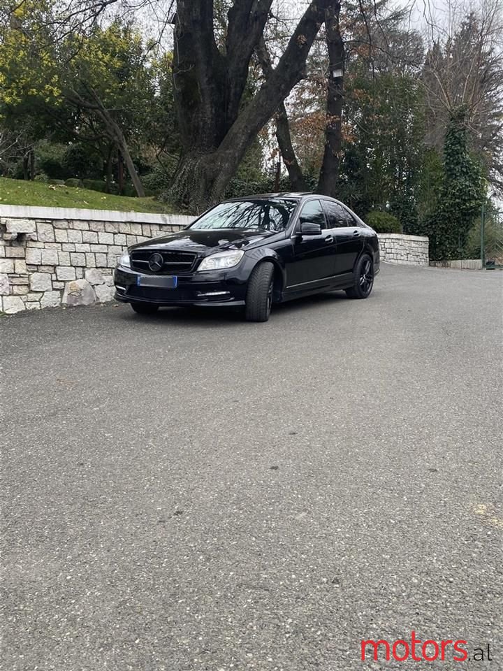 2009' Mercedes-Benz 230 photo #1