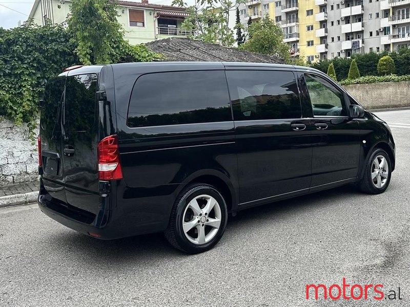 2018' Mercedes-Benz V 200 photo #6