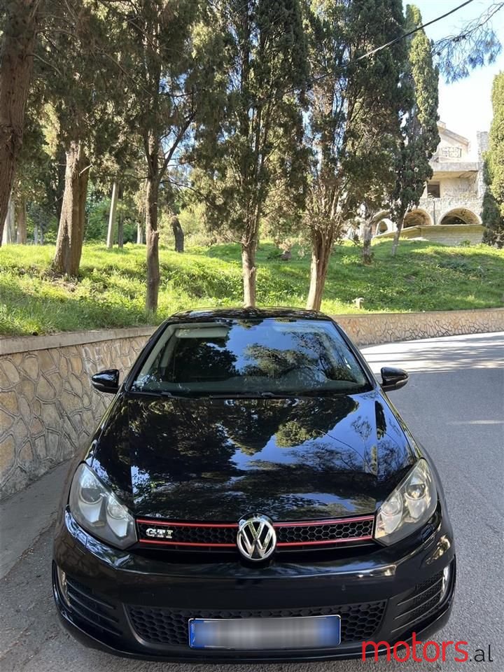 2009' Volkswagen Golf photo #1